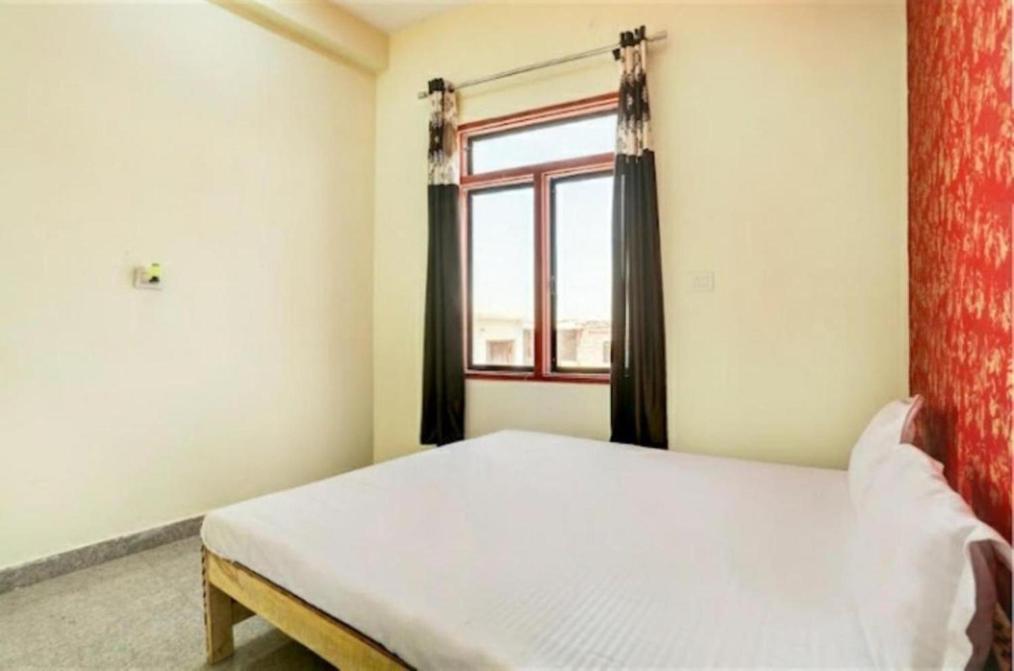 Goroomgo M J Agra Near Taj Mahal 950m Hotel Agra (Uttar Pradesh)